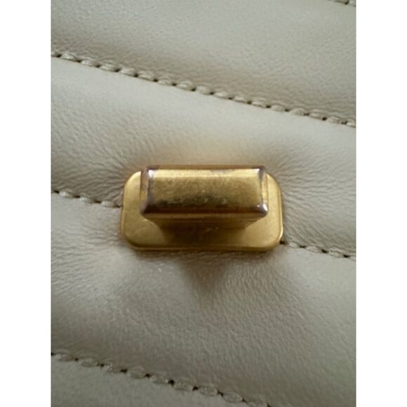 Tory Birch KIRA CHEVRON TOP-HANDLE SATCHEL, New Ivory. - Picture 4 of 16